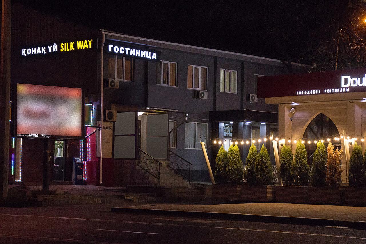 Hotel Silk Way Almaty Exterior foto